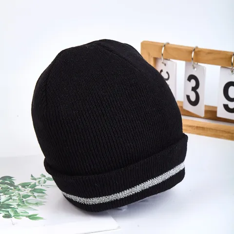 Winter Warm Gebreide Muts Met Reflecterende Strip Hoge Zichtbaarheid Fluorescerende Nacht Fietsen Schedel Muts Voor Volwassenen