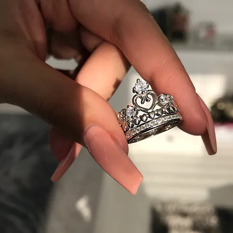 Anello Corona in Lega con Strass da Donna a Forma di Cuore Impilabile Elegante Gioielli di Moda Regalo per Anniversario Matrimonio