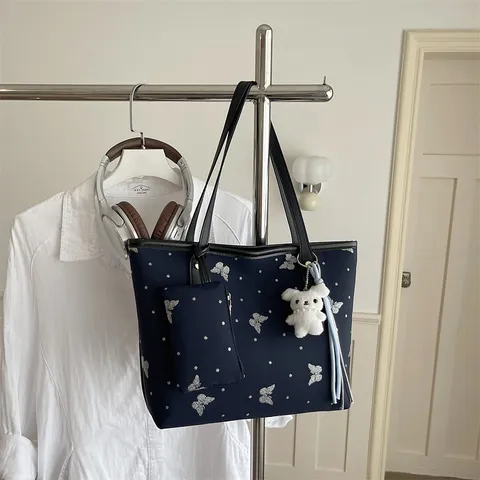 Borsa Tote da Donna con Stampa Farfalla Elegante Borsa a Tracolla in Pelle PU con Pochette e Ciondolo Borsa a Mano per Pendolari