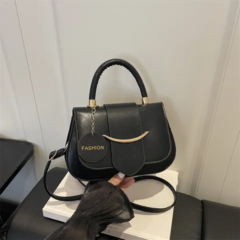 Dames PU Lederen Schoudertas Mode Trend Niche Ontwerp Schouder Zadelas Kleine Vierkante Tas Dagelijkse Handtas