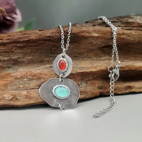 Collier Pendentif Calcédoine Menthe Corail Artificiel Bohême Alliage de Zinc Argent Antique Rétro Bijoux Double Couche