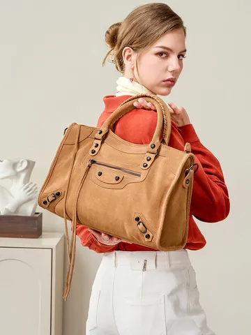Femmes Cuir Véritable Sac Moto Urbain Minimaliste Grande Capacité Sac à Bandoulière Sac à Main Cuir Suédé Rivet Glands Cartable