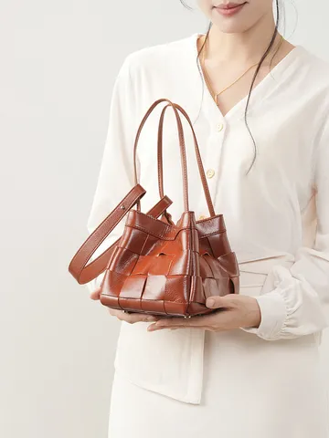 Sac à Main en Cuir Véritable pour Femmes Grande Capacité Sac Bandoulière Travail Sac Seau Tissé à Main Sac Cabas