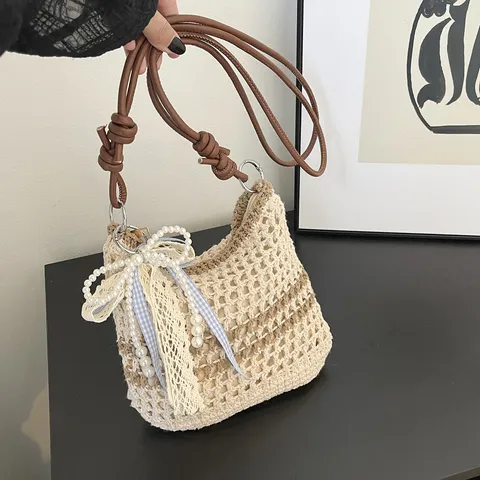 Handmade Woven Straw Crossbody Bag Women Lightweight Mini Knitted Mobile Phone Bag Casual Summer Beach Shoulder Bag