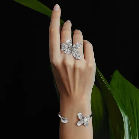 Ensemble Bague et Bracelet Fleur en Cuivre Strass de Luxe Pour Femmes Bracelet Ouvert Floral Bague Assortie Bijoux de Mode