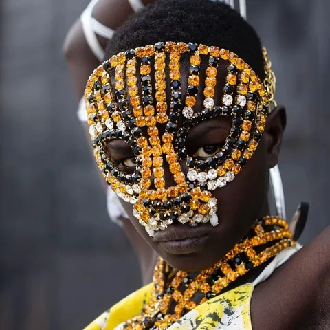 Übertriebene Strass Gesichtsmaske Damen Luxus Party Halloween Maske Schmuck Funkelnde Kristall Tier Muster Gesicht Zubehör Kupfer Kette Maske