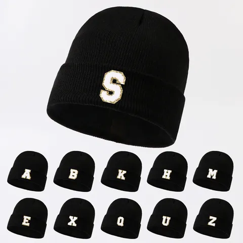 Unisex Black Knit Beanie Hat Winter Warm Cuffless Skull Cap With Gold Border Letter Patch Streetwear Fashion Headwear