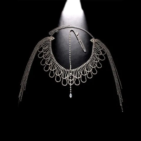 Cadena para el Cabello con Borla de Diamantes de Imitación de Varias Capas Bohemia Joyería de Cadena de Frente de Aleación de Moda para Mujer Accesorio de Fiesta de Boda