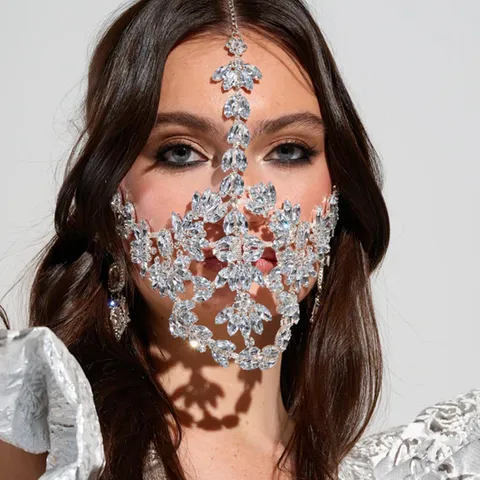 Exaggerated Luxury Rhinestone Face Mask Shiny Full Face Chain Mask Hollow Out Crystal Veil Headpiece For Masquerade Music Festival Halloween Party Women Jewelry