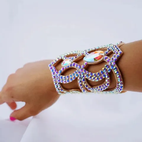 Bohemian Rhinestone Hollow Bracelet For Women Exquisite Water Drop Belly Dance Stage Performance Fashion Jewelry Gift Gold Silver