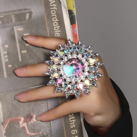 Exagéré Bague Ouverte en Alliage Strass Colorés Vintage Tournesol Géométrique Statement Bague de Doigt pour Femme Banquet Fête Scène Accessoire
