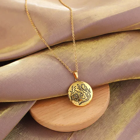 Collar Relicario de Cobre Vintage Para Mujer Corazón Redondo Gota de Agua Colgante de Foto Floral Tallado Cadena de Clavícula Joyería Regalo