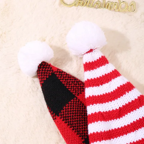 Gorro de Punto de Navidad para Adulto Gorro Pompon Cálido de Invierno Cuadros Rojo y Negro Gorro Festivo para Hombres y Mujeres