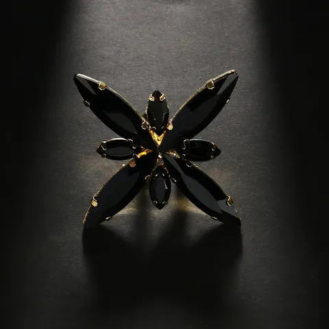 Statement Europäisch-Amerikanisch Legierung Schwarz Strass Geometrisch Blume Offener Ring Für Damen Vintage Luxuriös Oval Stern Ring Party Schmuck