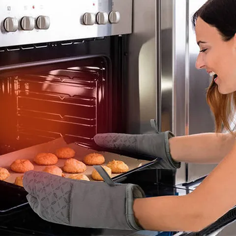 Non Slip Silicone Heat Resistant Oven Mitts Cotton Anti Scald Microwave Baking Kitchen Gloves And Pot Holders Set