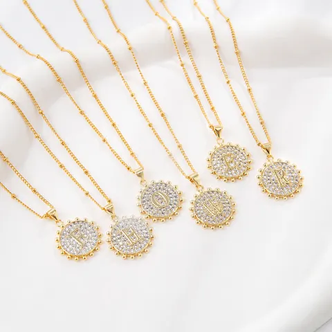 Collana con Ciondolo a Lettera in Zirconia Personalità Europea per Donna Collana a Catena in Lega Placcata Oro Medaglione Sole