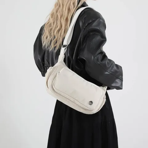 Borsa a Tracolla Impermeabile in Nylon Moda Donna Casual Versatile Leggera Borsa a Spalla Grande Capacità Quotidiana