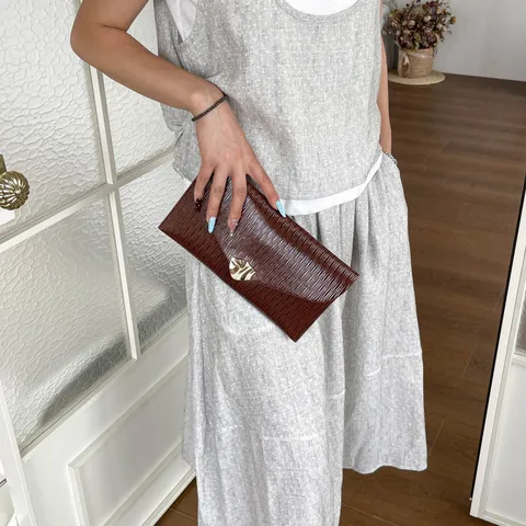Minimalist PU Leather Pleated Envelope Clutch Bag Chic Metal Lock Women Evening Handbag Stylish Commuter Purse