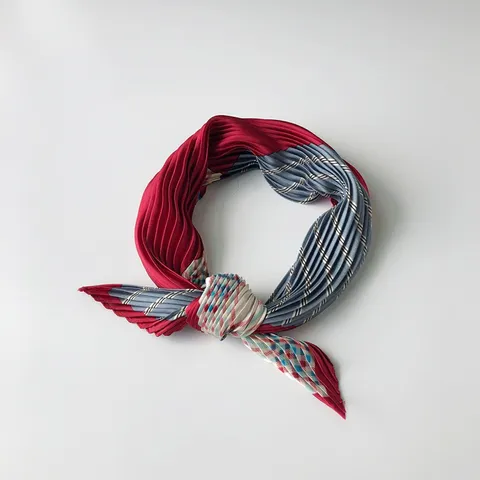 Women's Retro Pleated Square Scarf Fashion Geometric Printed Neck Scarf Spring Autumn Casual Versatile Decorative Neckerchief