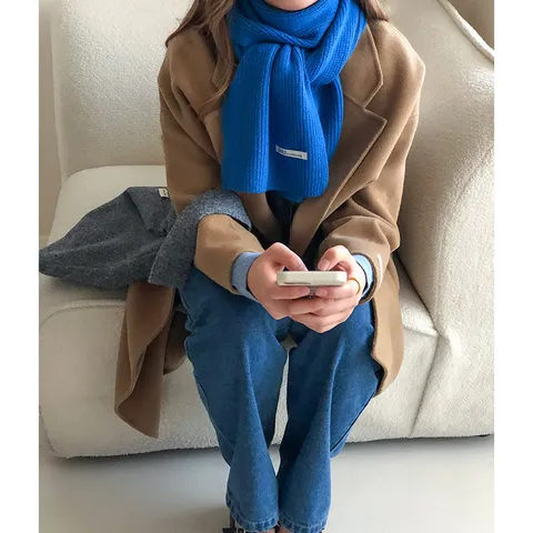 Bufanda Minimalista de Lana de Color Sólido para Mujeres Hombres Invierno Cálido Grueso Largo Chal Tejido Envolvente Versátil Unisex Tejido Liso