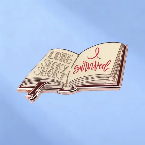 Long Story Short I Survived Belettering Boek Emaille Broche Pin Legering Roségoud Verguld Creatieve Boekvorm Badge Pin Sieraden
