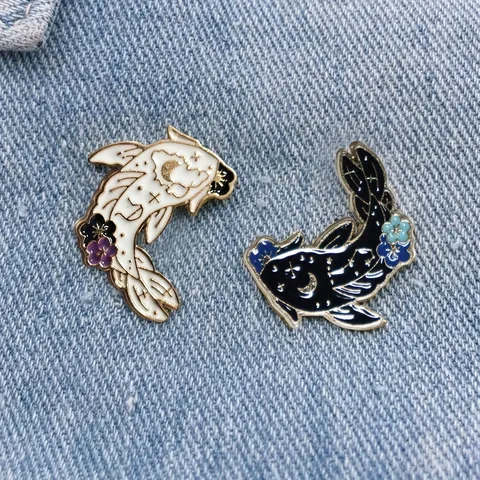 Chinese Style Yin Yang Koi Fish Enamel Brooch Pin Retro Alloy Enamel Pin Animal Brooch Decoration For Denim Jacket Unisex Accessory