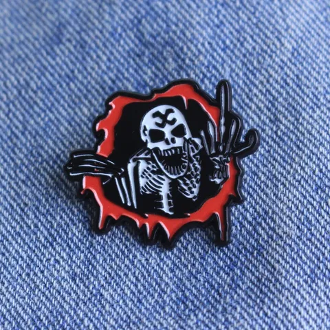 Broche Crâne Punk Horreur Arme Dark Gothique Émail Badge Freddy Griffe Épingles à Revers Pour Sac à Dos Vêtements Bijoux Unisexe