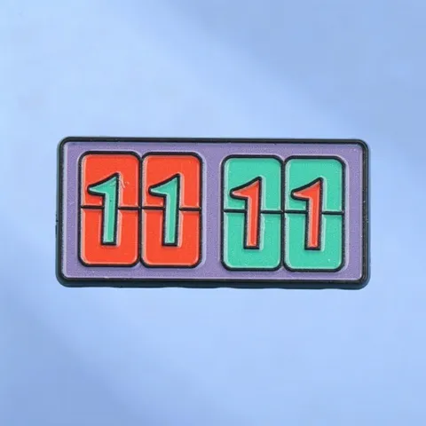 Creative Cartoon Flip Clock Number Brooch Pin Alloy Enamel Badge Color Block Digital Lapel Pin Jewelry Gift For Friends Unisex