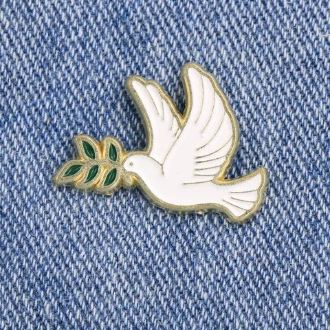 Classic Peace Dove Olive Branch Enamel Brooch Pin Gold Plated Alloy Peace Symbol Badge For Women Clothing Accessory Gift