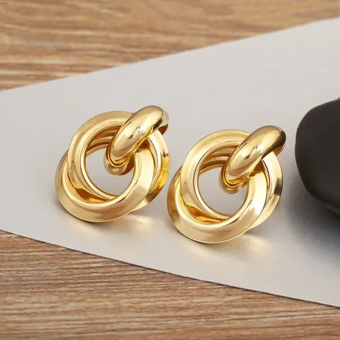 Minimalistische Kupfer Geometrische Mehrring Ohrstecker Für Damen Westliche Metallische Ineinandergreifende Creolen Kronleuchter Quasten Ohrclips Luxus Vergoldet Mode Täglich Party Schmuck Geschenk