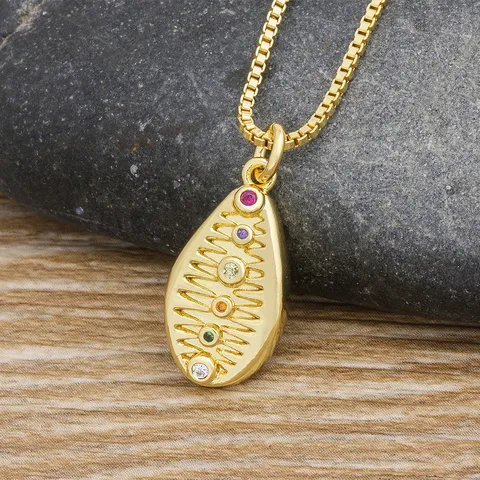 Hawaiian Style Copper Micro-Inlaid Colored Zirconia Shell Pendant Necklace Gold 18K Plated Beach Fashion Jewelry For Women Gift