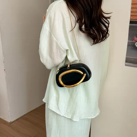 Women Fashion Crossbody Bag PU Leather Mini Evening Clutch Bag Unique Metal Ring Handle Chain Shoulder Bag