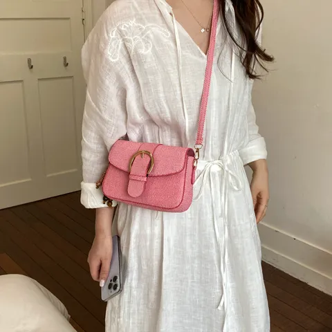 Women's PU Leather Small Square Shoulder Bag Casual Crossbody Bag Vintage Chic Minimalist Satchel Bag with Pendant
