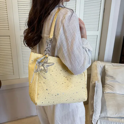 Women Large Capacity Tote Bag Star Print Canvas Shoulder Bag Casual Commuting Underarm Bag With Chain