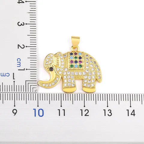Collar con Colgante de Elefante de Cobre Chapado en Oro de 18K Micro Pavé Circonia Joyería de Animales con Diamantes de Color