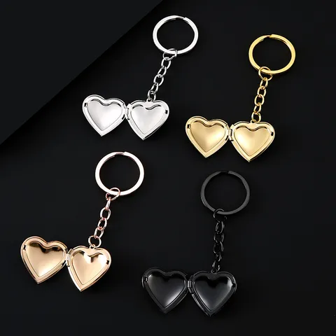 Mirror Finish Stainless Steel Heart Shaped Photo Locket Keychain Metal Key Ring For Women Men Heart Pendant Jewelry Gift