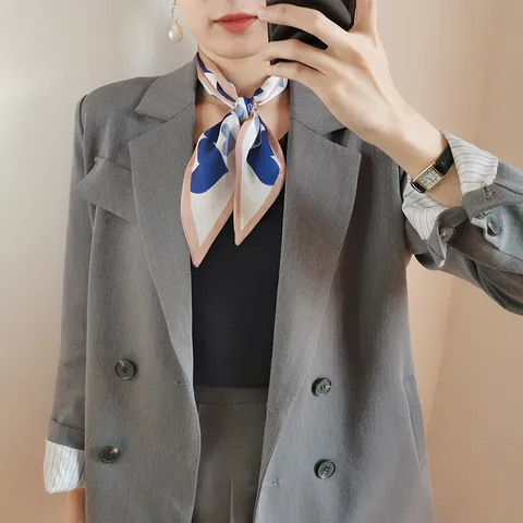 Foulard da Donna in Raso Foulard da Collo a Doppio Strato Sottile con Stampa a Cuore Elegante Bandana Smussata per Tutti i Giorni