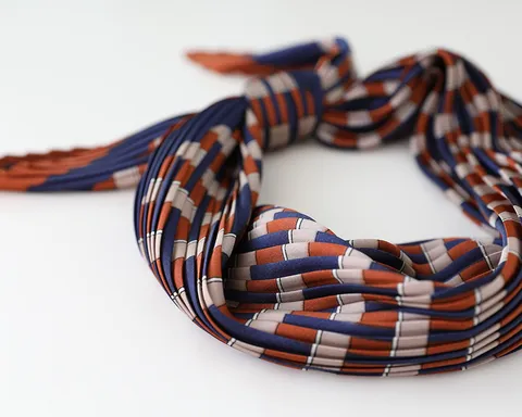 Korean Style Pleated Satin Square Scarf For Women Spring Geometric Print Elegant Lightweight Fashion Head Scarf Neck Wrap Accessory