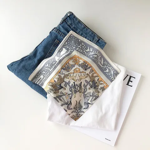 Fashion Pure Silk Square Scarf For Women Vintage Printed Silk Neck Scarf Small Square Wrap Hair Bandana Office Lady Decorative Head Scarf Everyday Accessorie