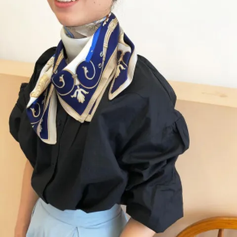 French Vintage Horse Carriage Printed Mulberry Silk Scarf Luxury Chain Pattern Square Silk Neck Scarf Fashionable Hair Band Wrap Gift For Women