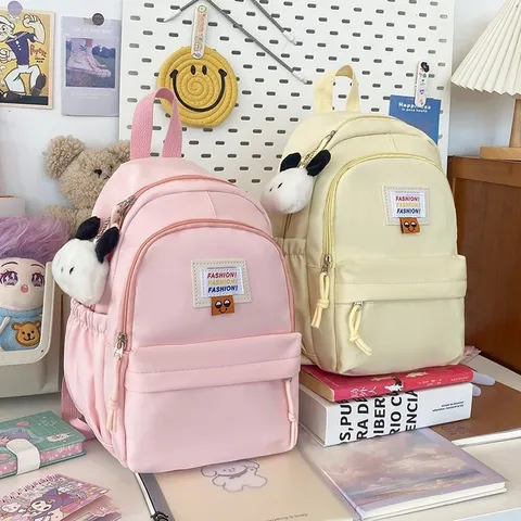 Mini Zaino in Nylon Cartoon Carino Borsa Scolastica Casual Con Etichetta di Moda per Donne Viaggio Quotidiano