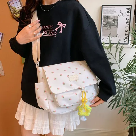 Japanese Style Sweet Floral Nylon Messenger Bag Large Capacity Student Crossbody Shoulder Bag Flap School Pack For Teen Girls