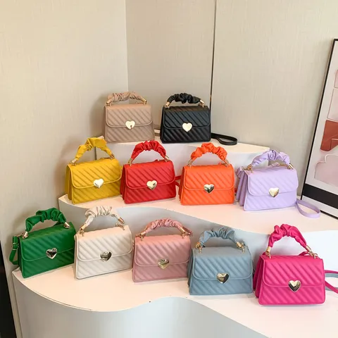 Women Fashion PU Leather Crossbody Bag Small Square Bag With Heart-Shaped Lock Quilted Design Casual Shoulder Bag