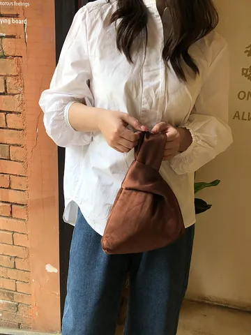 Japanischer Stil Satin Knoten Handtasche Urban Minimalistisch Einfarbig Tragbare Handgelenktasche Für Damen Mini Handtasche