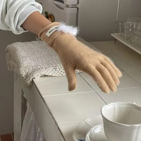 Damen Winter Strickhandschuhe Japanisch Koreanisch Süß Touchscreen Warme Acryl Handschuhe Mit Pelzknäuel Einfarbig