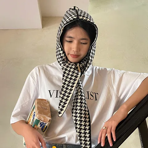 Korean Style Houndstooth Knitted Balaclava Hooded Scarf Integrated Winter Warm Wrap Shawl For Women Acrylic Neck Warmer