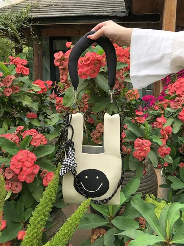 Süß Smiley Gesicht Stricken Henkeltasche Damen Kontrastfarbe Gewebt Kleine Tote Kette Umhängetasche Süße Lässige Handgefertigte Handtasche