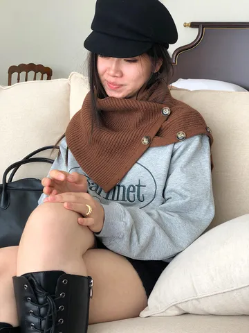 Women Knit Neck Warmer Scarf Soft Yarn Solid Color Button Decorative Multi-functional Warm Neck Collar Scarf For Cold Weather