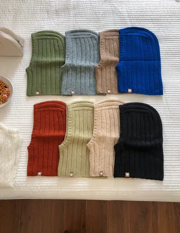 Korean Style Minimalist Wool Hooded Balaclava Scarf Hat Integrated Solid Color Ribbed Knit Thick Warm Windproof Winter Scarf Hat Set For Women