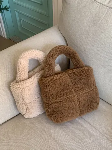Women Plush Plaid Tote Bag Winter Soft Warm Fluffy Handbag Large Capacity Top Handle Purse Casual Elegant Square Commuter Handbag For Ladies